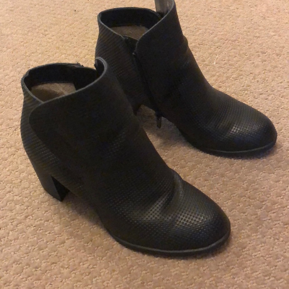 Women’s booties